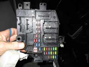 2013 ford e-350 battery junction box|Ford Smart Junction Box Problems [With Solutions].